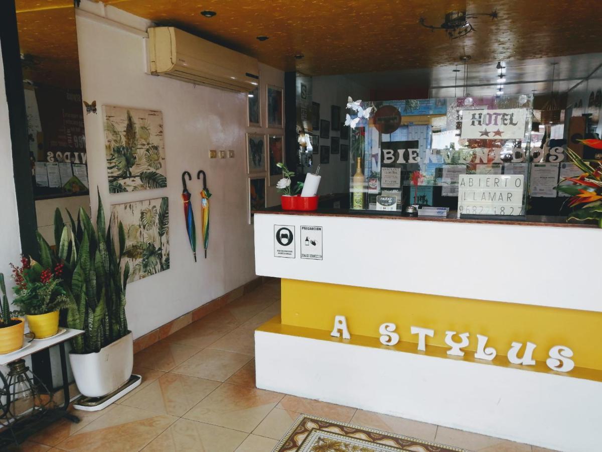 Stylus Hotel Икитос Екстериор снимка